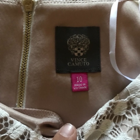 Like New Vince Camuto Lace Dress - Picture 2 of 3